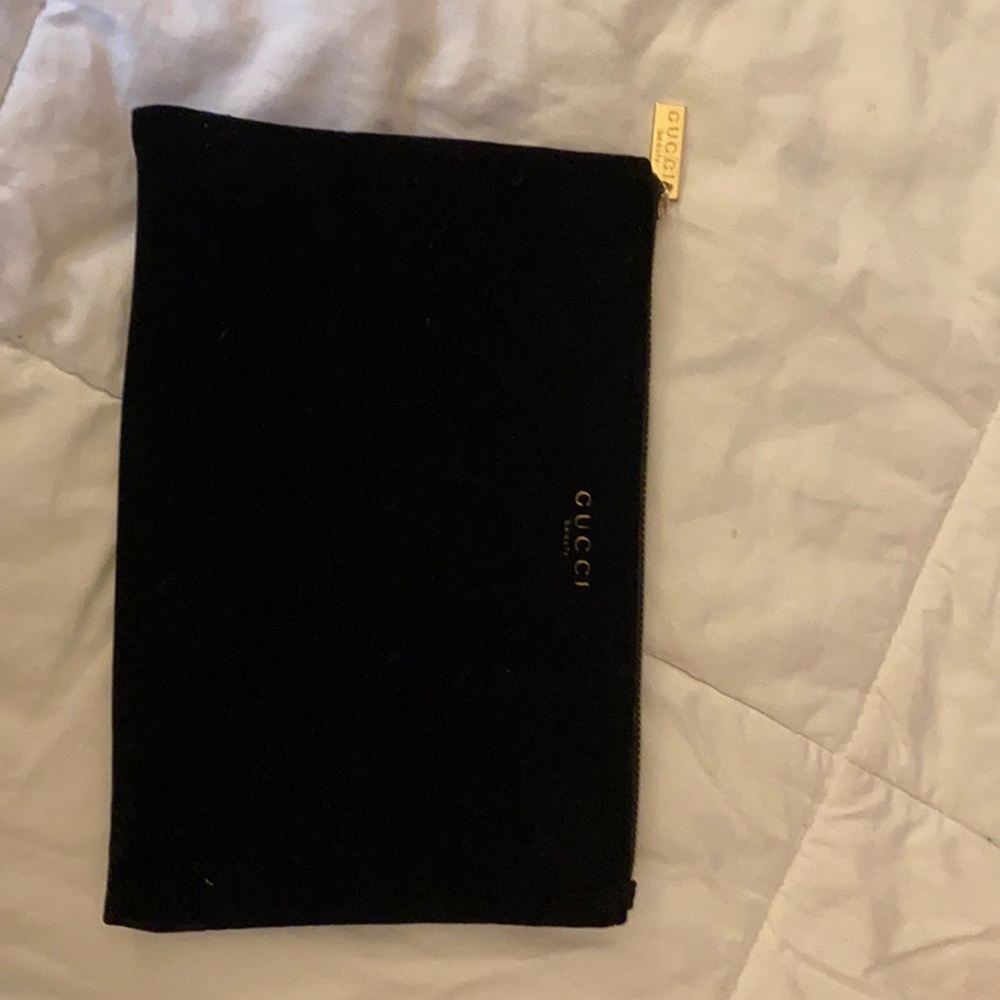 Gucci Beauty Velvet Makeup Pouch Case
